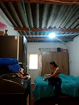 Valen Person online show from 10-25-25, 11:29