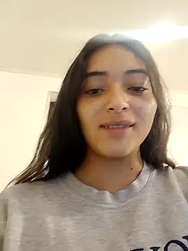 Valen Person online show from 10-31-25, 03:24