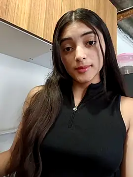 Valen Person online show from 11-20-25, 04:07