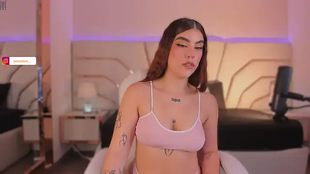 Violeta-Marquez online show from 10-28-25, 11:47