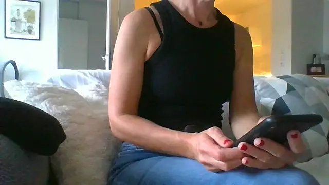 Valentinette online show from 11-06-25, 02:18