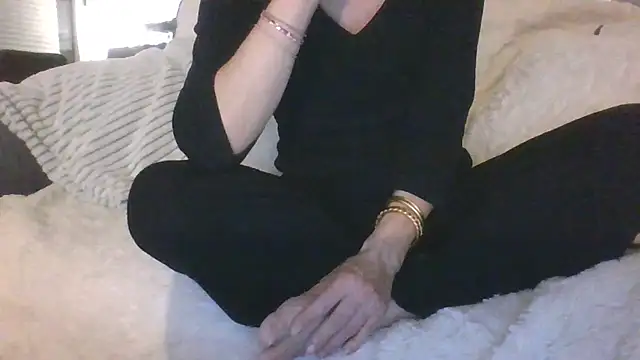 Valentinette online show from 02-21-26, 08:43