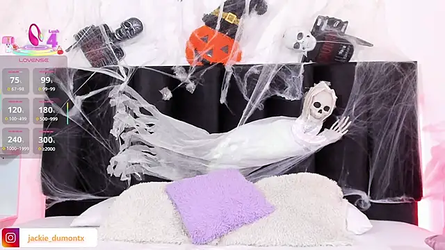 Snapshot of JackieDumont1 chatting on 10-16-25, 07:37 JackieDumont1 online show from 10-16-25, 07:37