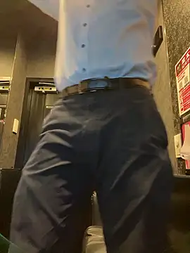 Snapshot of waka3232 chatting on 03-31-26, 02:46 waka3232 online show from 03-31-26, 02:46