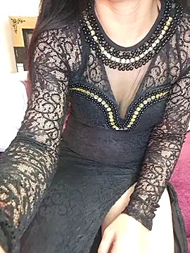 Cute-Zarina online show from 12-22-25, 06:49