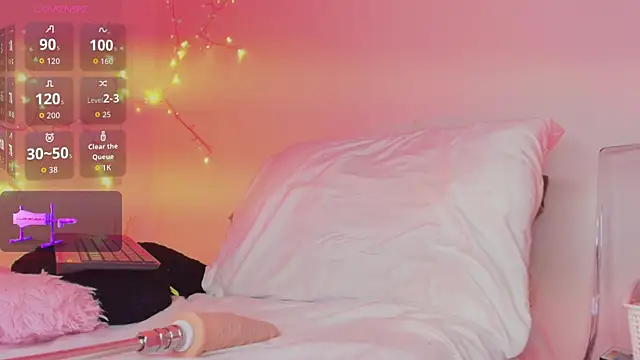 Snapshot of monse_cat chatting on 11-17-25, 03:45 monse cat online show from 11-17-25, 03:45