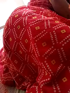 Snapshot of adp-007 chatting on 11-15-25, 08:55 adp-007 online show from 11-15-25, 08:55