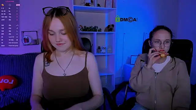 mona cloud online show from 10-08-25, 07:22