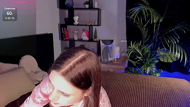 LisaBaillea online show from 03-07-25, 09:06