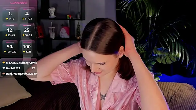 LisaBaillea online show from 03-08-25, 12:11