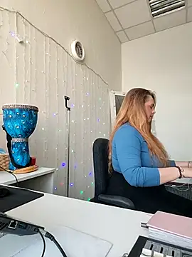 Snapshot of Juicy_PeachLux chatting on 02-12-26, 07:58 Juicy PeachLux online show from 02-12-26, 07:58