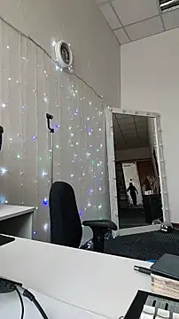 Snapshot of Juicy_PeachLux chatting on 02-16-26, 09:49 Juicy PeachLux online show from 02-16-26, 09:49