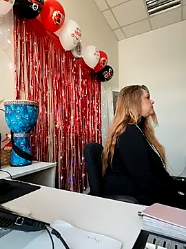 Snapshot of Juicy_PeachLux chatting on 02-28-26, 08:04 Juicy PeachLux online show from 02-28-26, 08:04