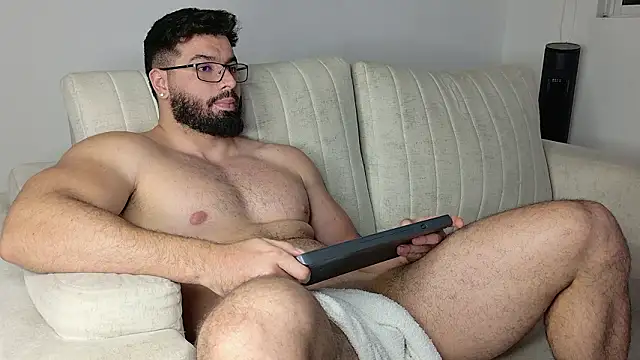 Snapshot of Roman_Lux chatting on 02-18-26, 03:02 Roman Lux online show from 02-18-26, 03:02