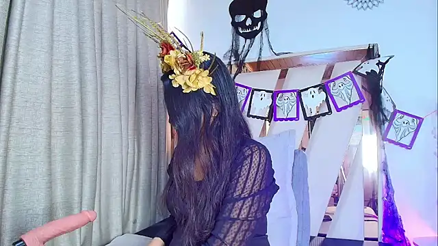 Snapshot of AvaX_777 chatting on 10-31-25, 01:01 AvaX 777 online show from 10-31-25, 01:01