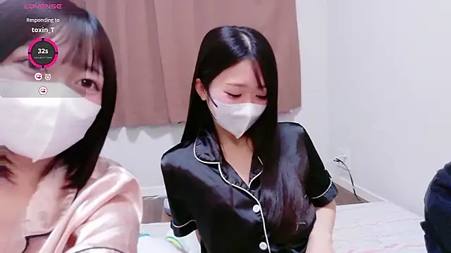 Rodrigues Lucas online show from 02-12-26, 04:24