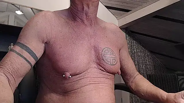 munichrubber online show from 10-23-25, 03:50