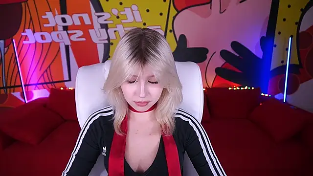 SelenaIris online show from 03-22-25, 04:47