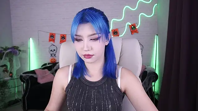 SelenaIris online show from 10-28-25, 08:55