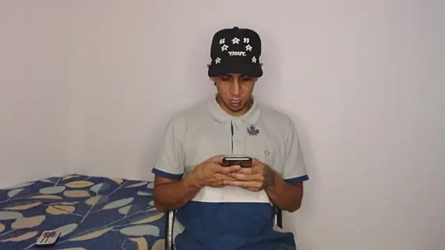 Monkey uchiha777 online show from 11-27-25, 01:29