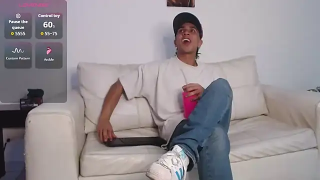 Monkey uchiha777 online show from 02-17-26, 01:02