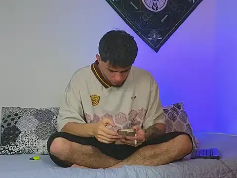 samevansx  online show from 10-27-25, 02:43