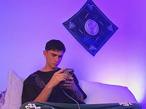 samevansx  online show from 01-05-26, 09:40