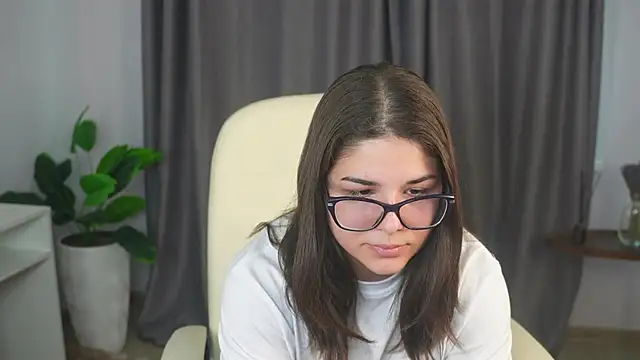 FloraBanford online show from 03-17-25, 11:10