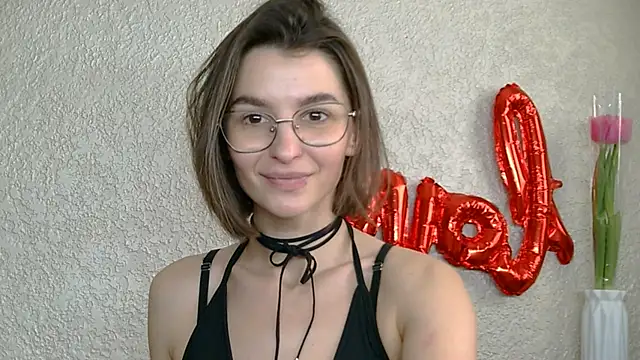 luna Gharming online show from 03-08-25, 12:20