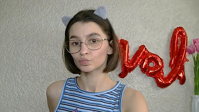 luna Gharming online show from 03-09-25, 11:58