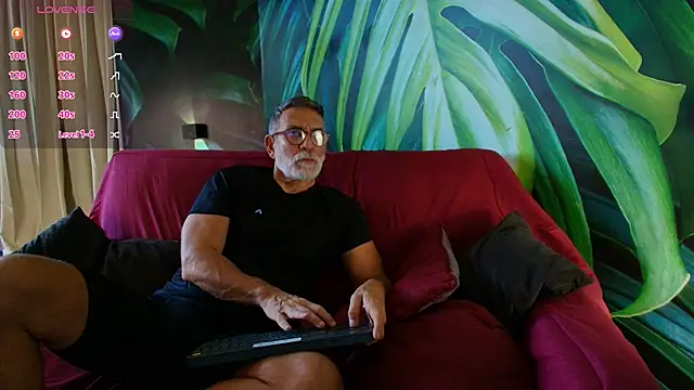 LukeCrews online show from 09-09-25, 05:23
