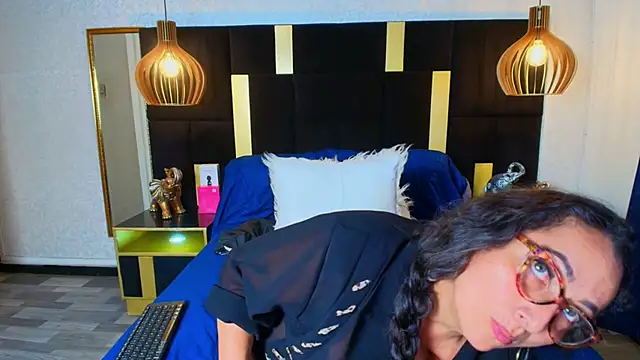 AlessandraLeroy online show from 09-13-25, 03:23