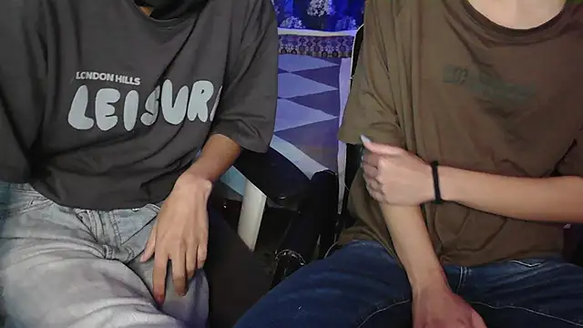 NaughtyThrouple007 online show from 01-12-26, 08:47