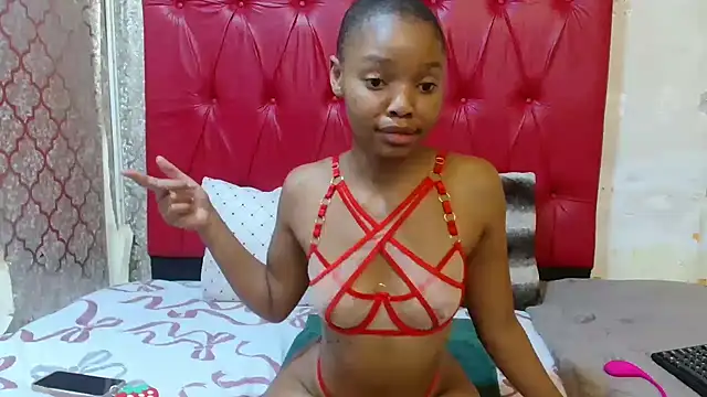 BondiBitch online show from 12-16-25, 11:10