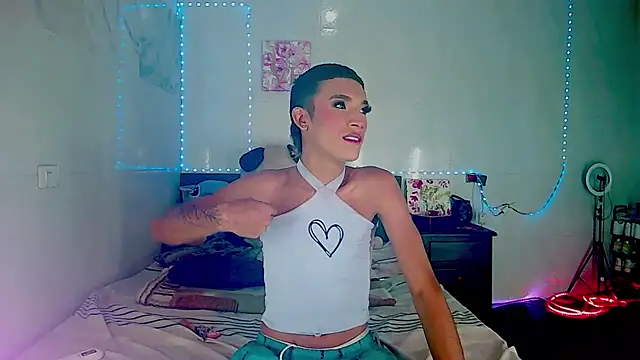 KimberlyXtreme online show from 10-24-25, 08:27