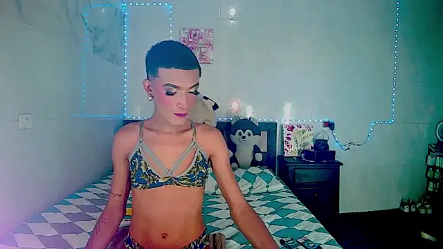 KimberlyXtreme online show from 10-27-25, 11:41