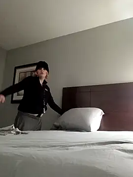 KITTYBOOBOOFUXX online show from 12-03-25, 03:47