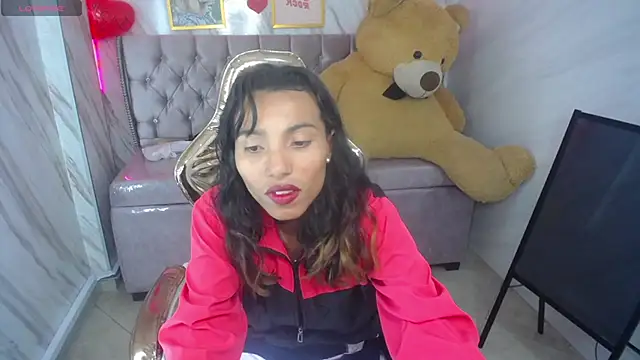 Snapshot of _wendy_b chatting on 03-23-25, 12:47 wendy b online show from 03-23-25, 12:47