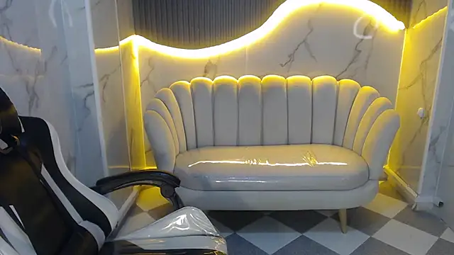 Snapshot of _wendy_b chatting on 09-24-25, 08:01 wendy b online show from 09-24-25, 08:01