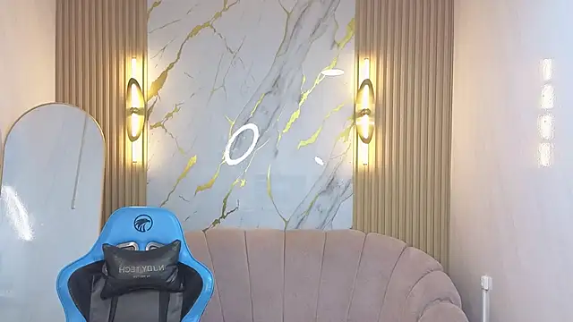 Snapshot of _wendy_b chatting on 10-29-25, 03:09 wendy b online show from 10-29-25, 03:09