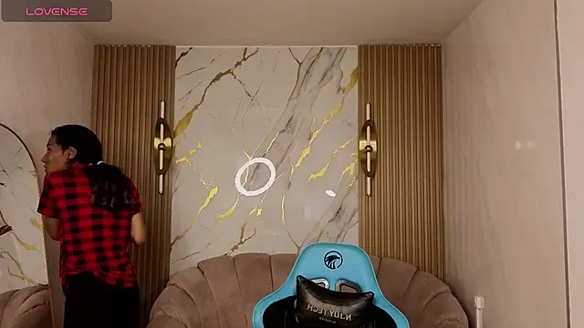 Snapshot of _wendy_b chatting on 11-07-25, 03:06 wendy b online show from 11-07-25, 03:06