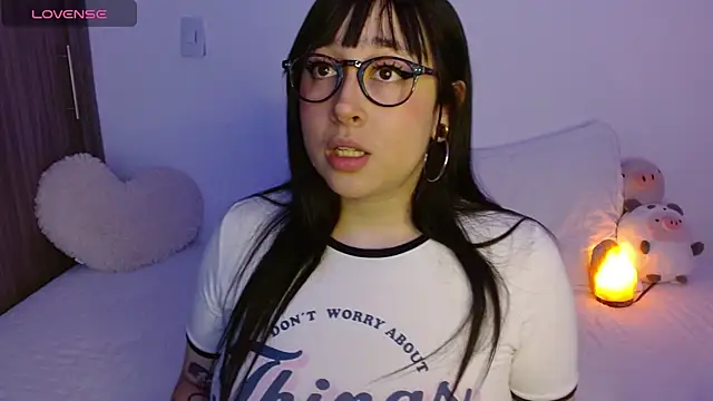 Oliviargf online show from 10-25-25, 12:18