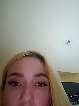 sara crushx online show from 03-23-25, 08:48