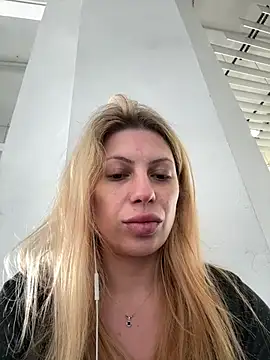 Snapshot of Alicedream5 chatting on 03-16-25, 08:54 Alicedream5 online show from 03-16-25, 08:54
