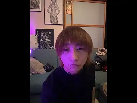 Snapshot of ryokunero chatting on 11-12-25, 07:09 ryokunero online show from 11-12-25, 07:09