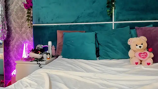 SunnyGlow online show from 11-03-25, 05:20