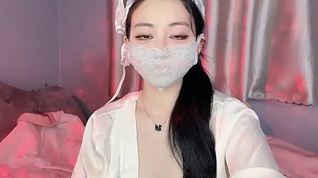 Snapshot of MI_KA22 chatting on 10-15-25, 05:18 MI KA22 online show from 10-15-25, 05:18