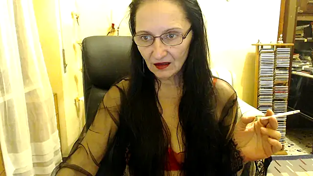 Snapshot of RobertaFox69 chatting on 10-28-25, 07:05 RobertaFox69 online show from 10-28-25, 07:05