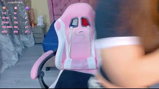 Snapshot of sweet__thang chatting on 01-11-26, 04:17 sweet thang online show from 01-11-26, 04:17