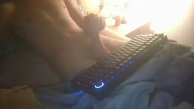 Snapshot of macford1 chatting on 10-14-25, 12:22 macford1 online show from 10-14-25, 12:22